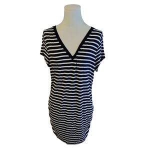 Liz Lange Maternity Navy Blue and White Striped Cinched Stretchy Tee Size XL